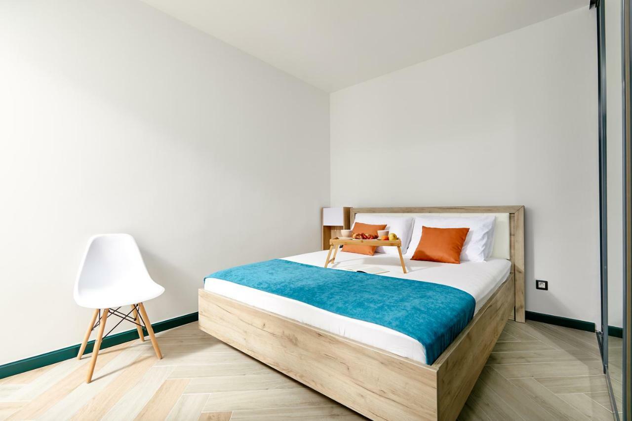Mosaic Apartment Risan Luaran gambar