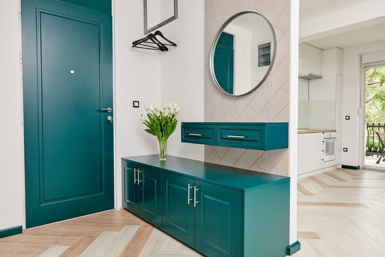 Mosaic Apartment Risan Luaran gambar